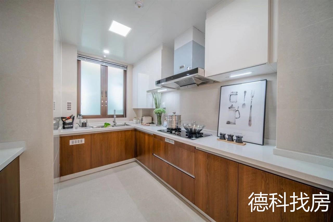 信义山水嘉庭样板房